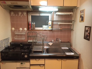 oomori apartment kitchen