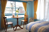 Ueno302 Bed